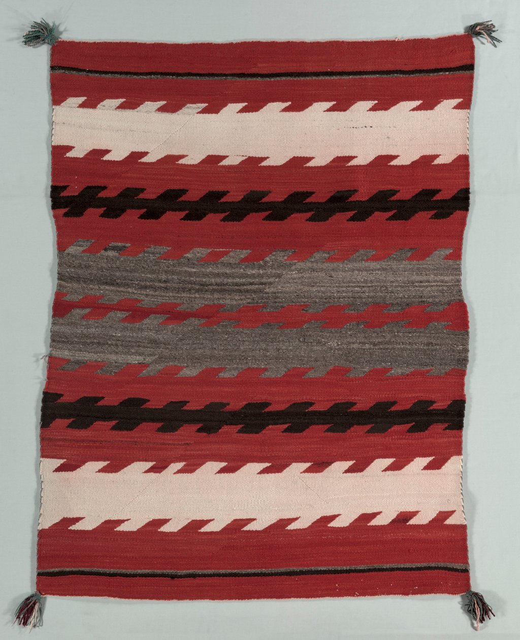 Gestreept tapijt, ca. 1890-1900 door Unbekannt