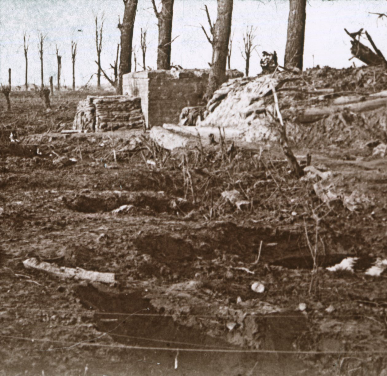 Slagveld, ca. 1914-1918 door Unbekannt