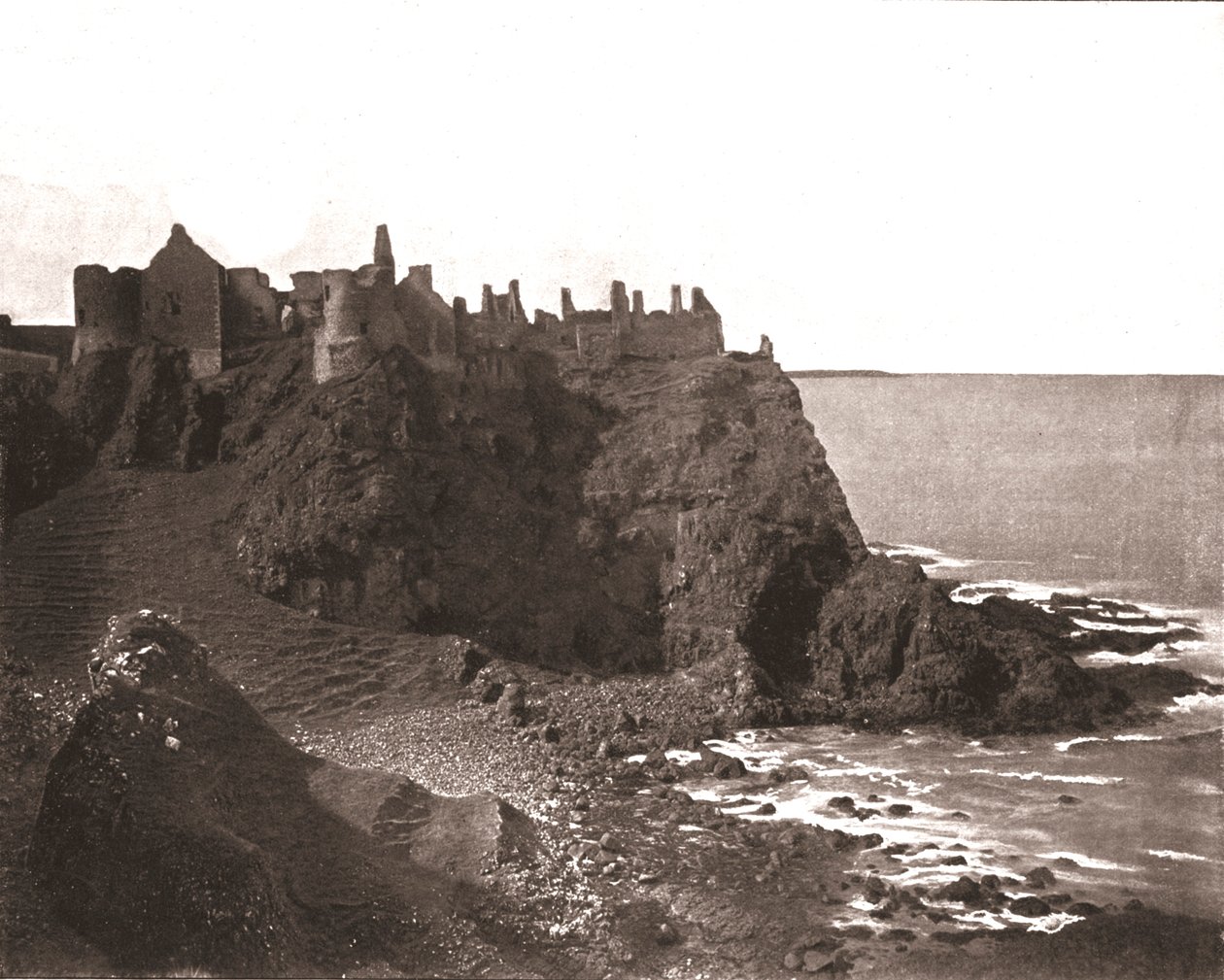 Kasteel Dunluce, County Antrim, Noord-Ierland, 1894 door Unbekannt