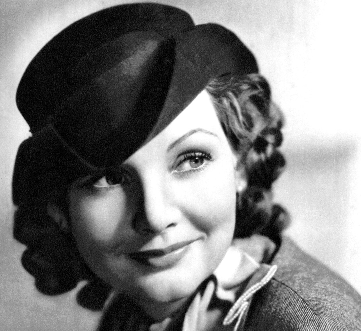 Elizabeth Allan, Engelse actrice door Unbekannt