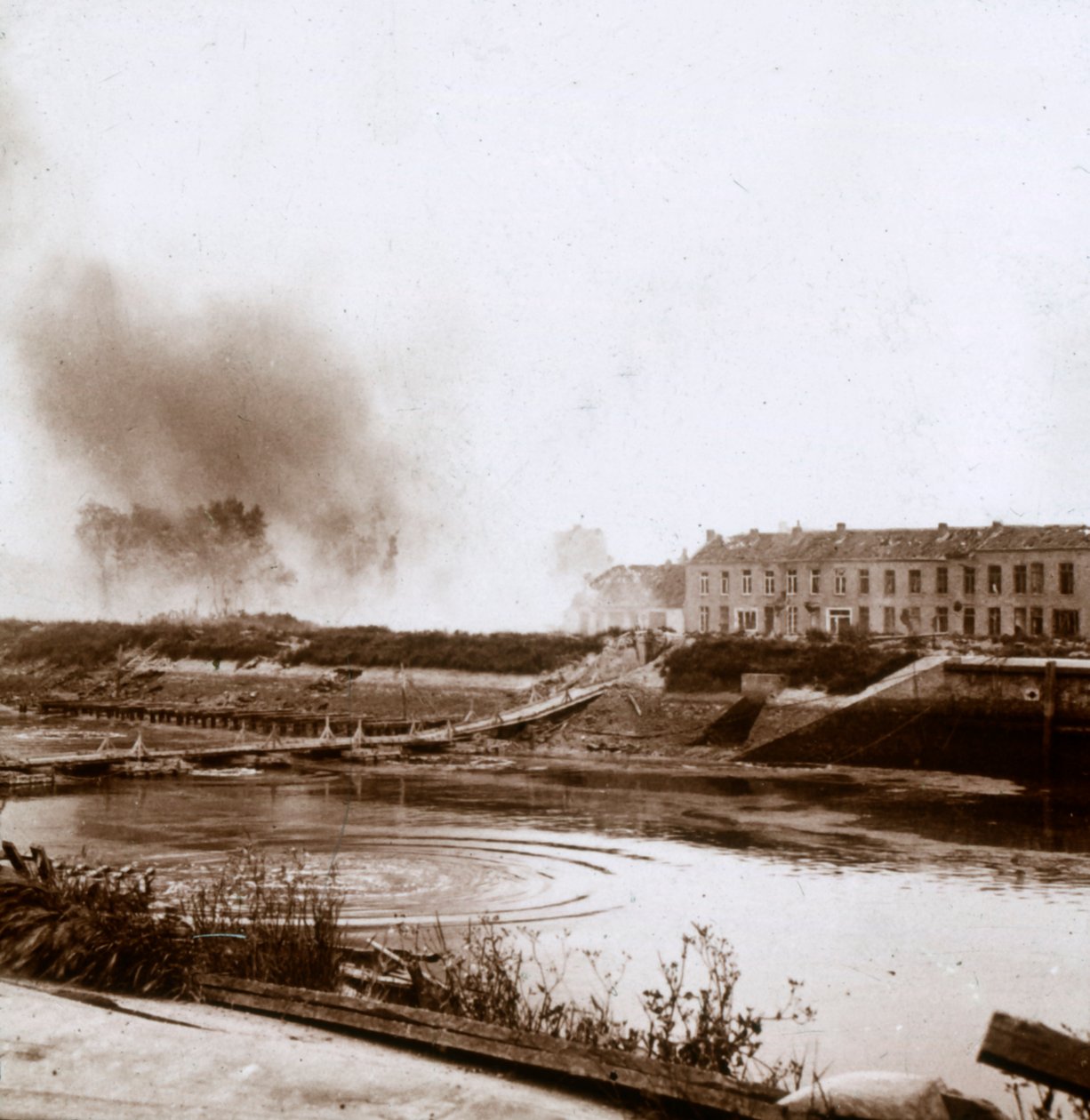 Explosie, Nieuwpoort, Vlaanderen, België, ca. 1914-ca. 1918 door Unbekannt