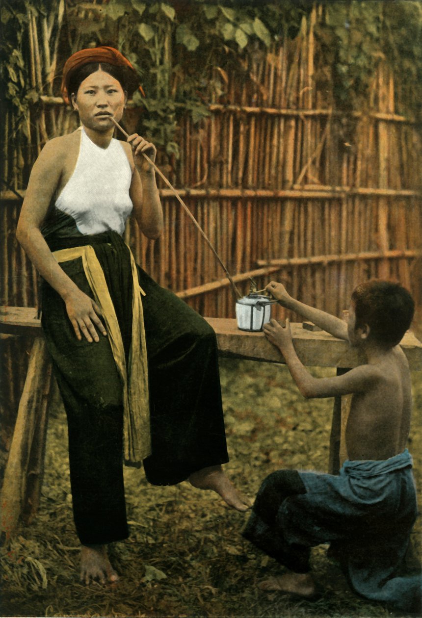 Femme Fumant De LOpium, Vrouw die opium rookt, 1900 door Unbekannt