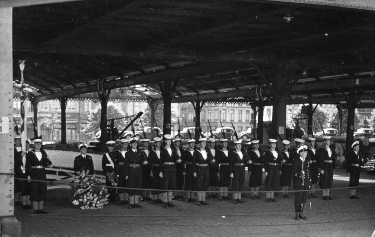 Erewacht van HMS Sirius, Antwerpen, ca. 1946-1949 door Unbekannt
