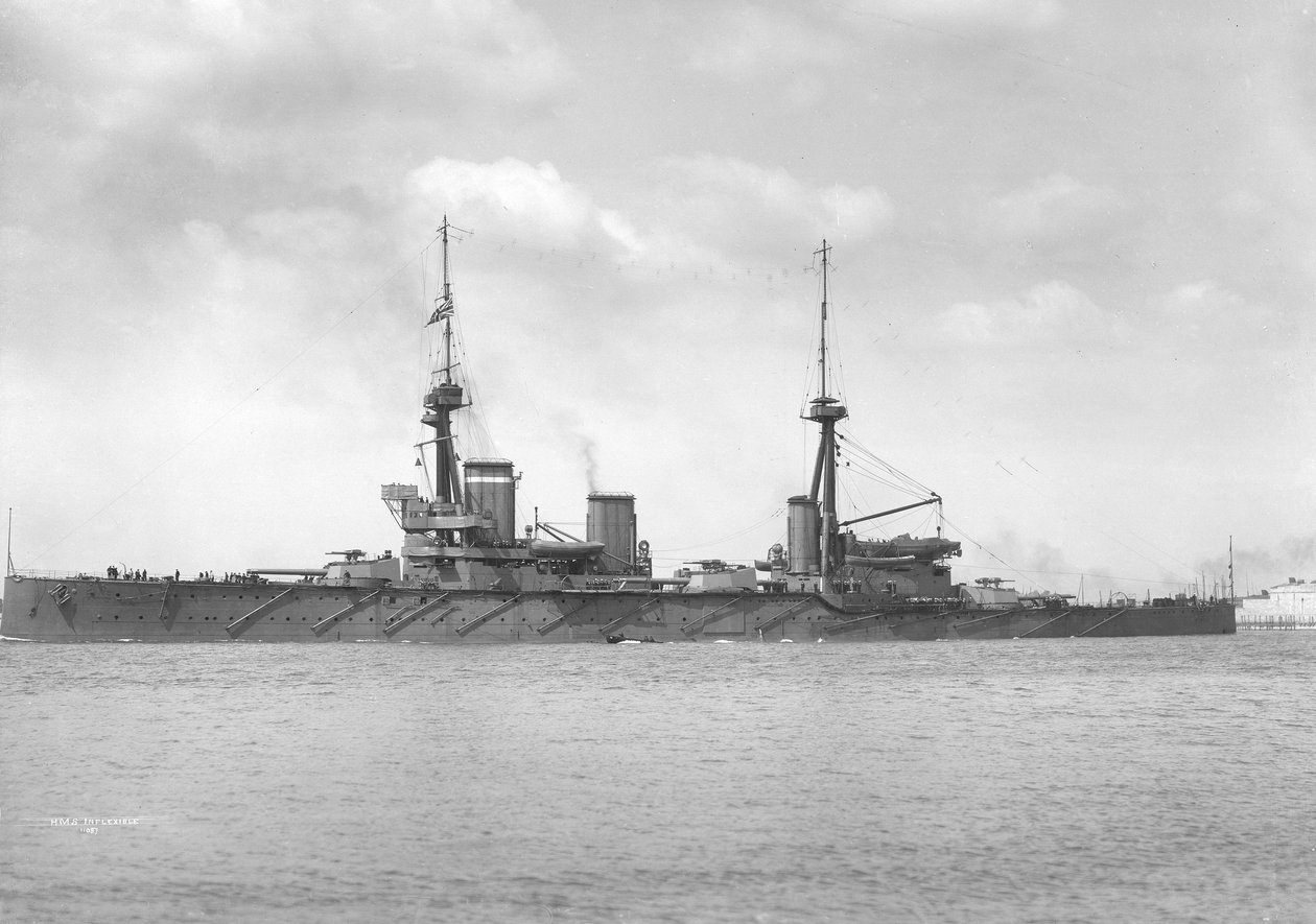 HMS Inflexible door Unbekannt