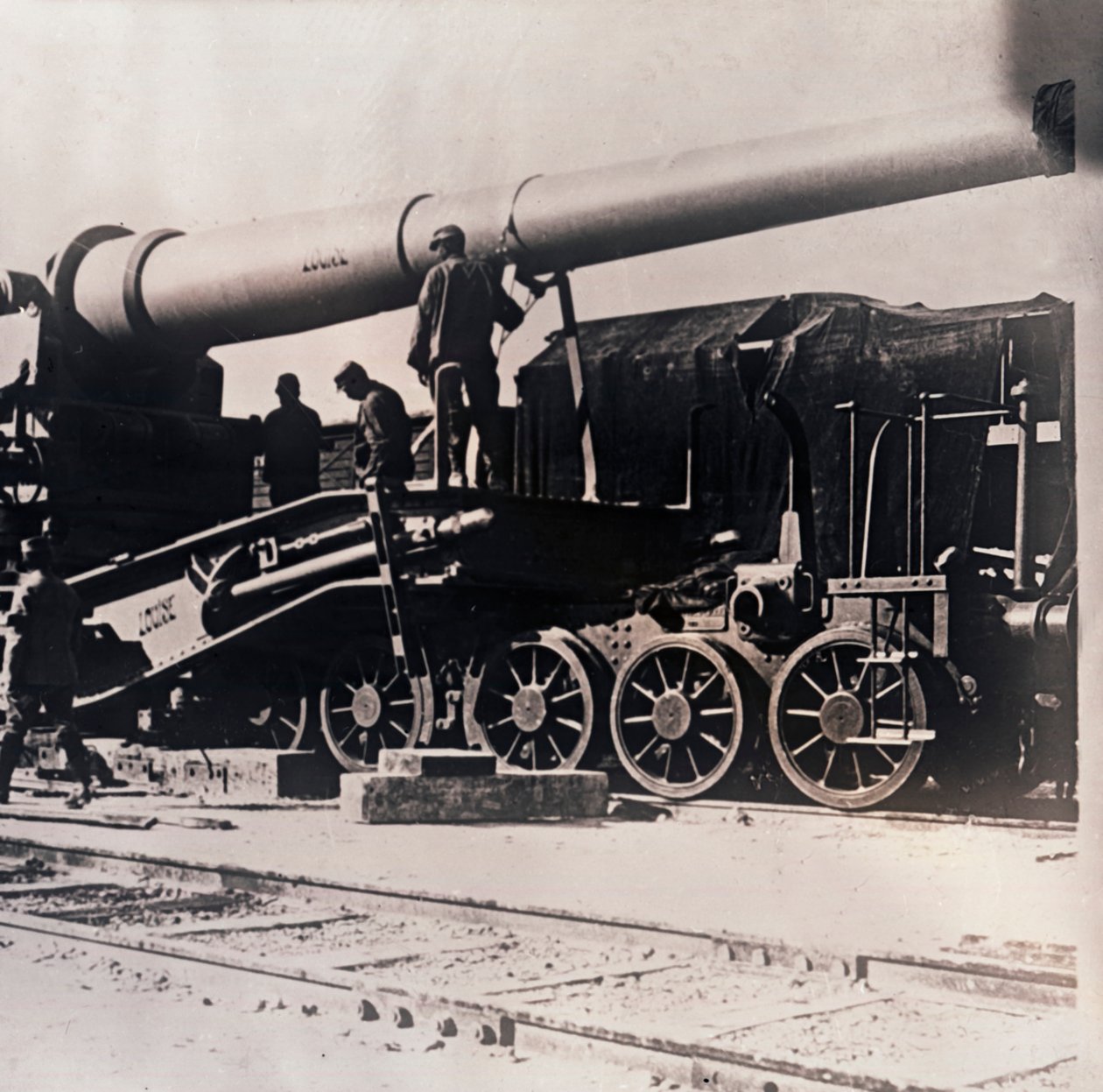 Zware artillerie op een trein, ca. 1914-ca. 1918 door Unbekannt