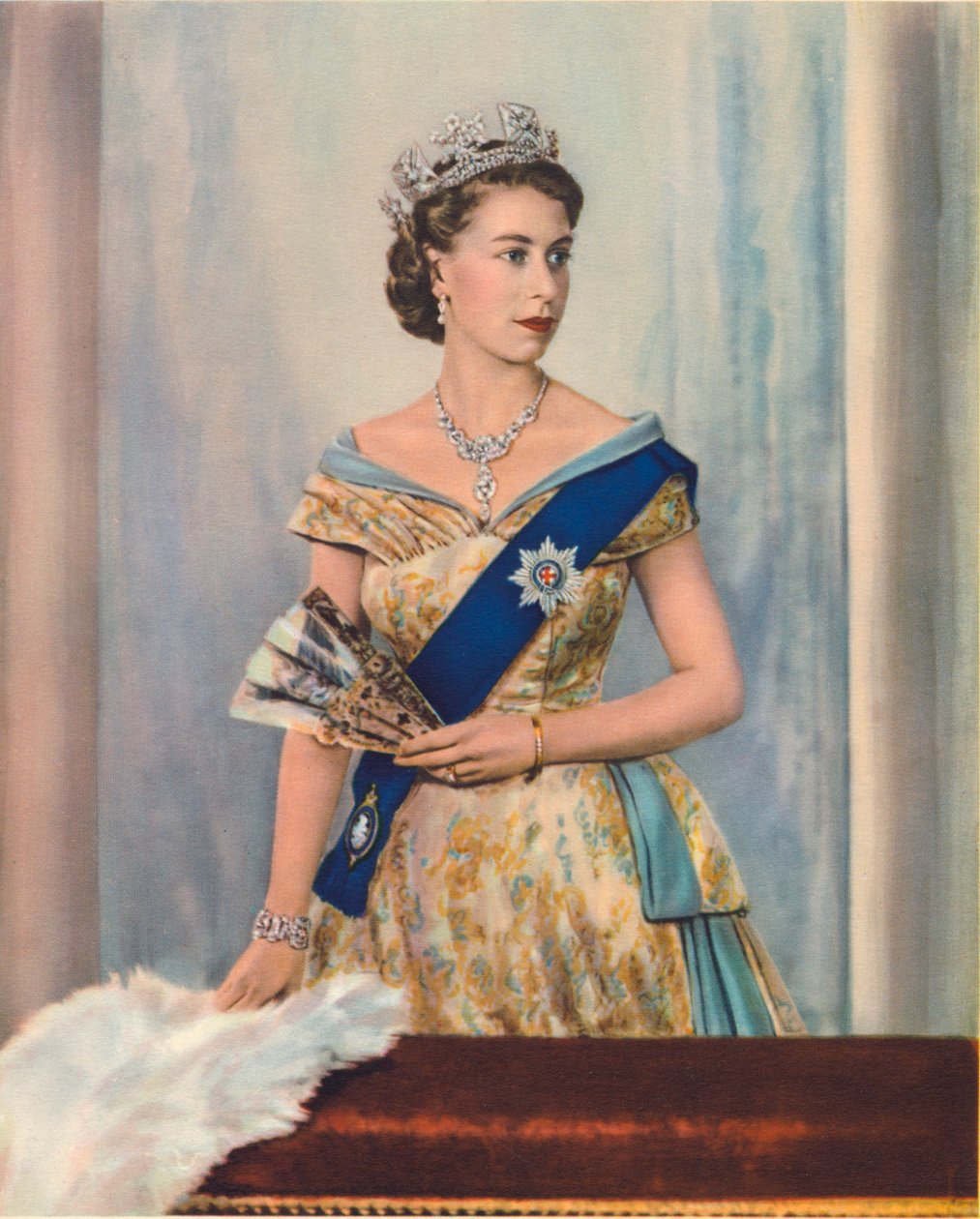 Hare Majesteit Koningin Elizabeth II, c1953 door Unbekannt