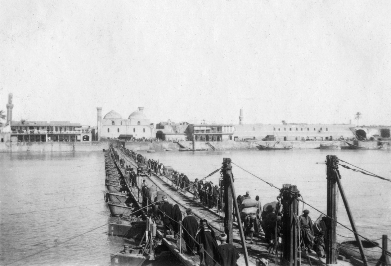 Kotah-bootbrug, Bagdad, Irak door Unbekannt