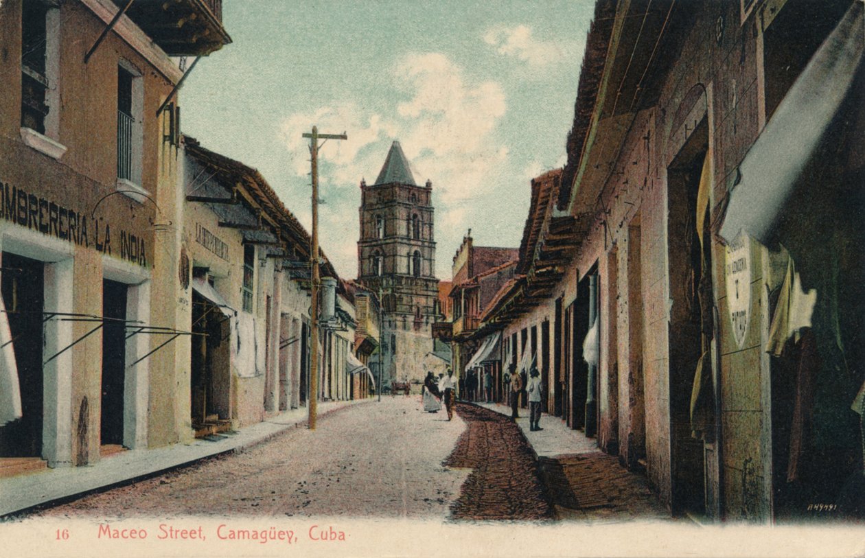 Maceo Street, Camaguey, Cuba door Unbekannt