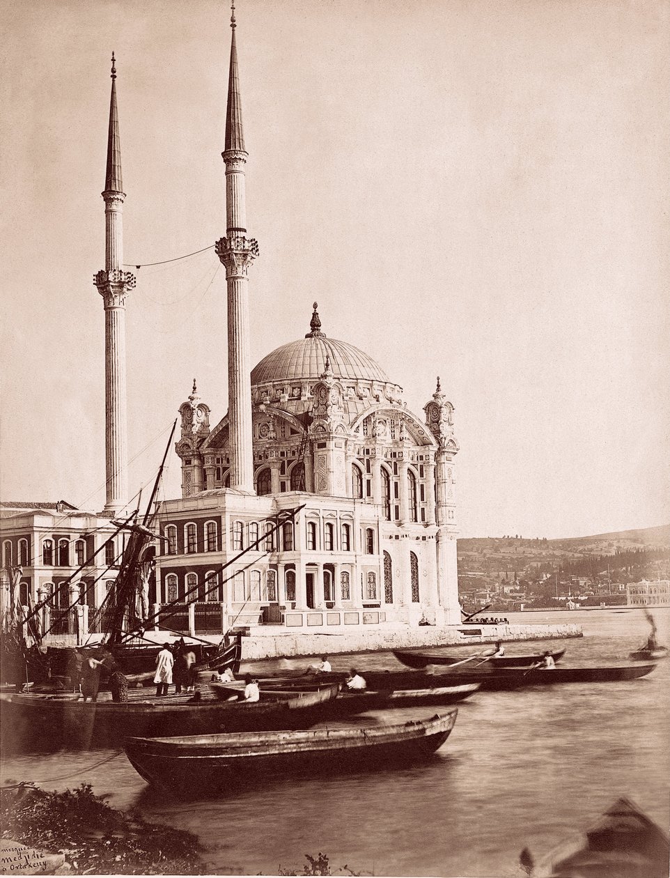 Ortaköy Moskee door Unbekannt