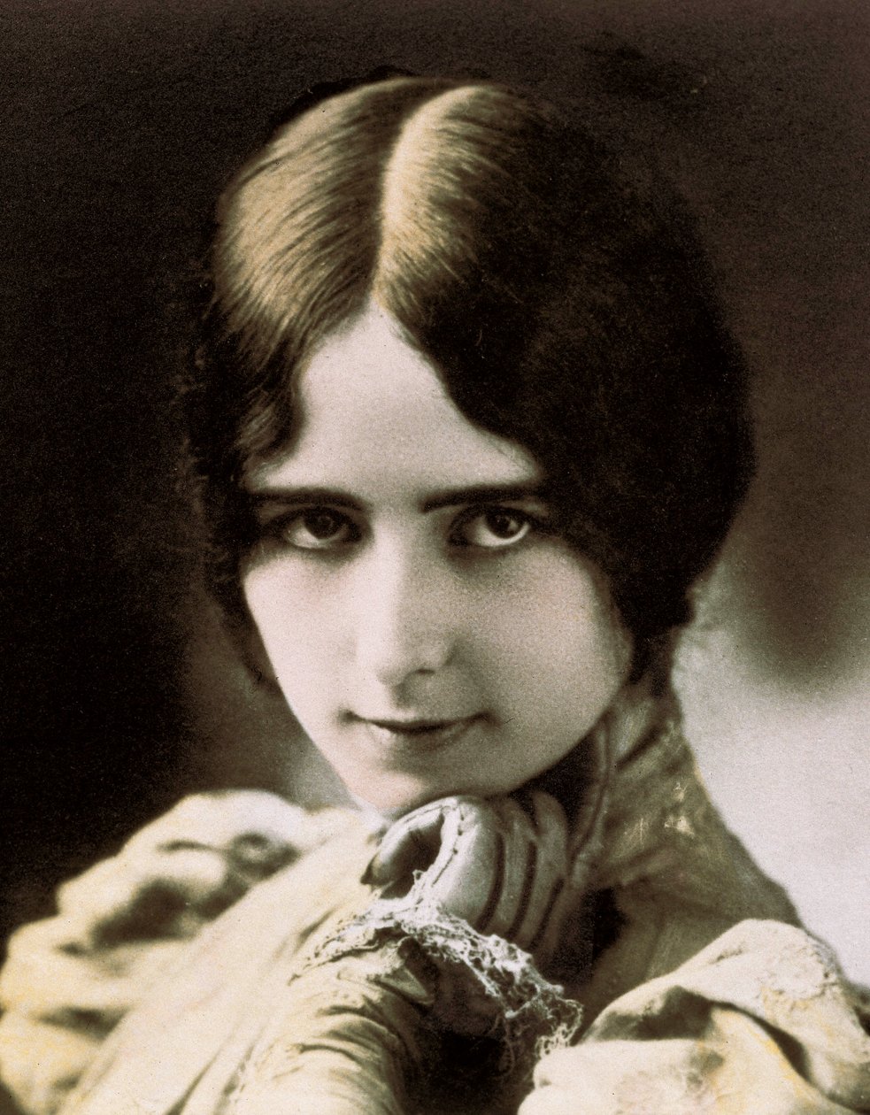 Portret van Cleo de Merode. Foto, ca. 1900 door Unbekannt