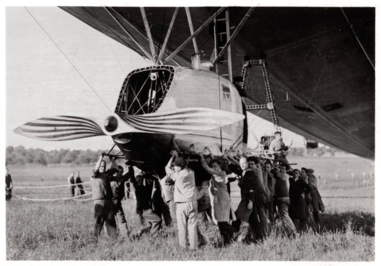 Achterste gondel, Zeppelin LZ 127 Graf Zeppelin, 1933 door Unbekannt