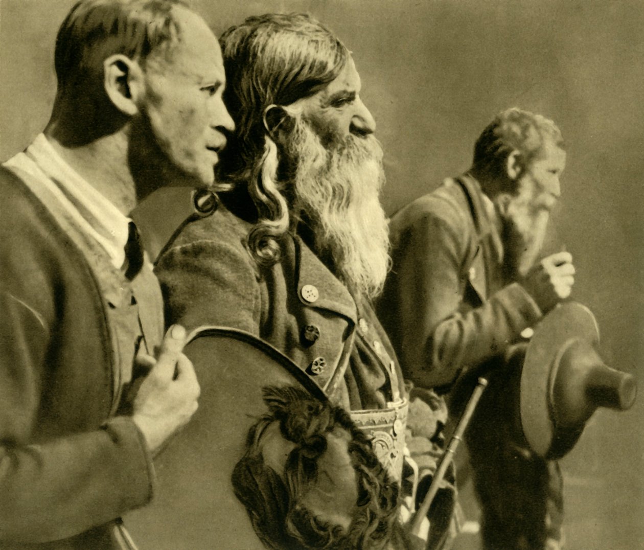 Schutters bidden, Tirol, Oostenrijk, c1935 door Unbekannt