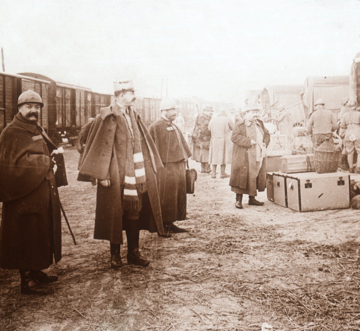 Soldaten arriveren in Amanvillers, Frankrijk, ca. 1914-1918 door Unbekannt