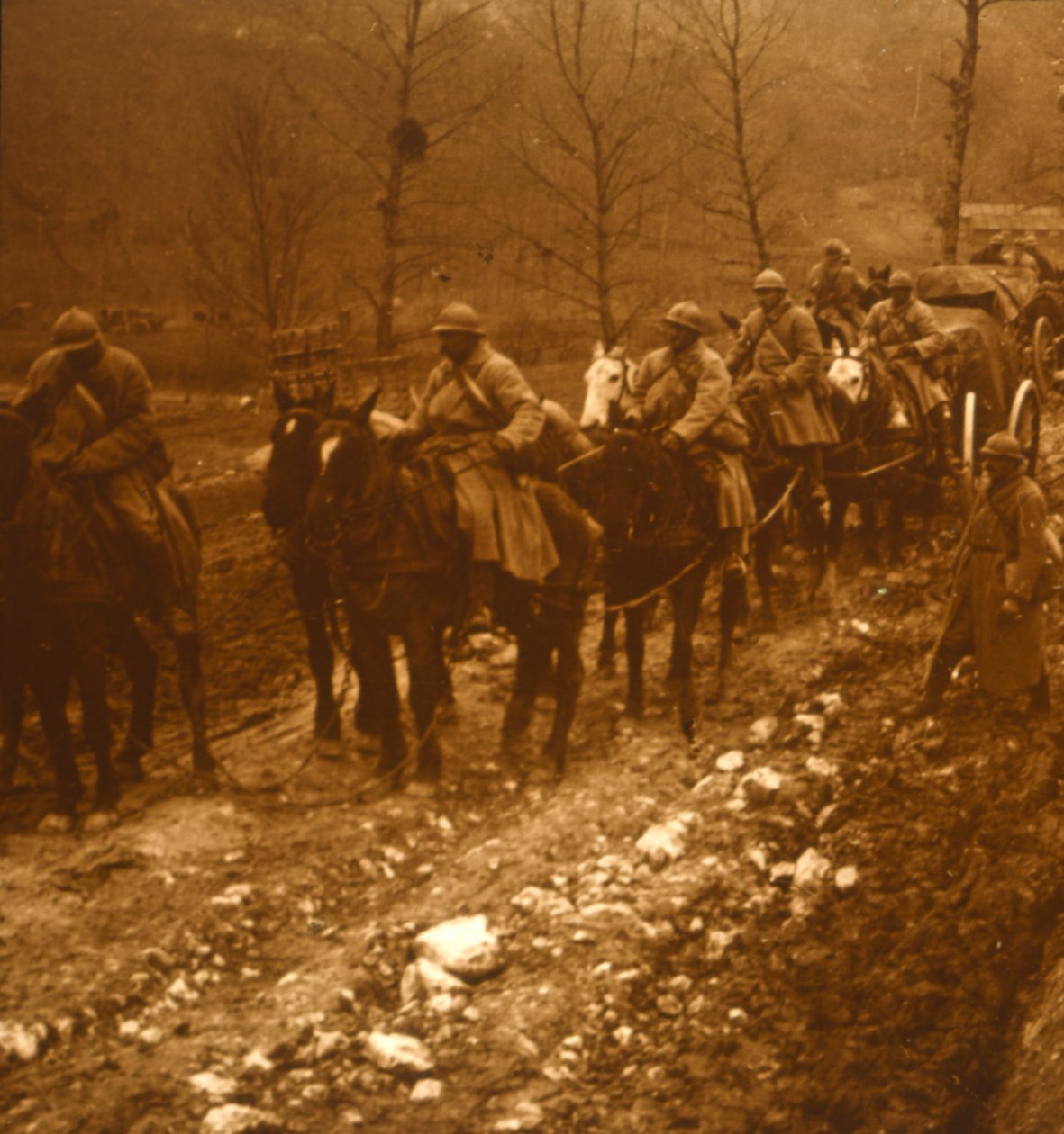 Soldaten in beweging, c1914-c1918 door Unbekannt
