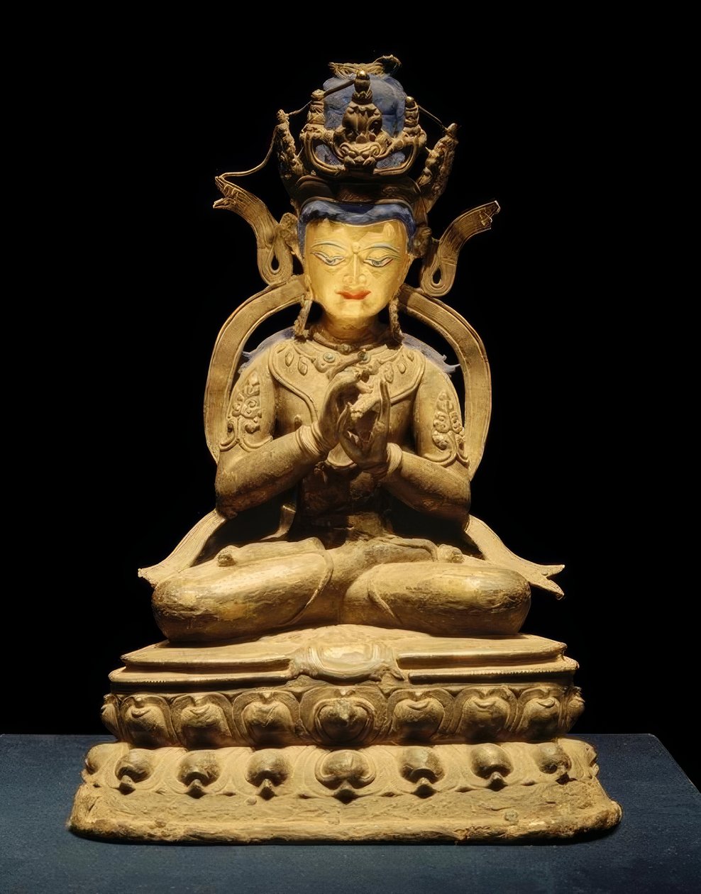 Tathagata Vairocana / Beeldhouwwerk, 1300 n. Chr. door Unbekannt