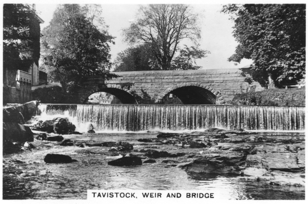 Tavistock, stuw en brug, 1937 door Unbekannt