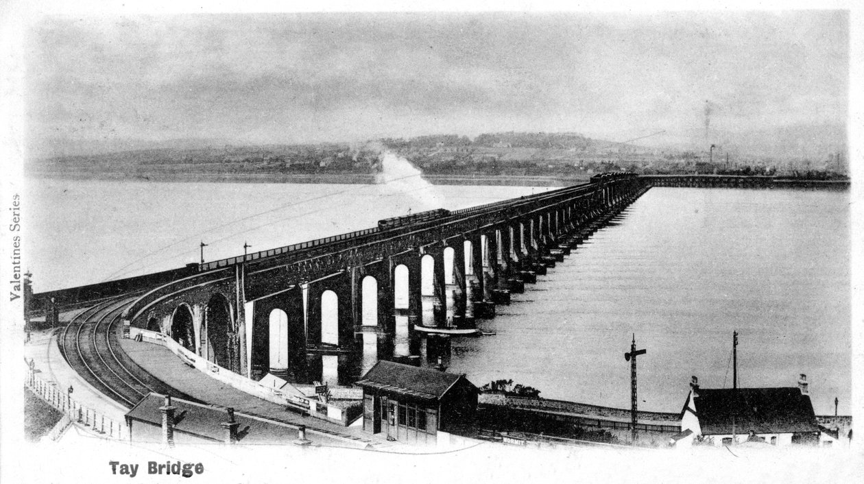 Tay Bridge, Schotland, 1902 door Unbekannt
