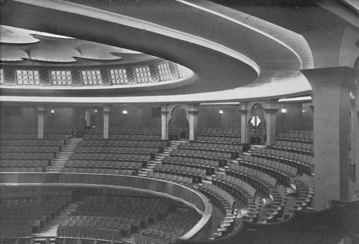 De Koepel: Interieur Na de Wijzigingen, 1939 door Unbekannt