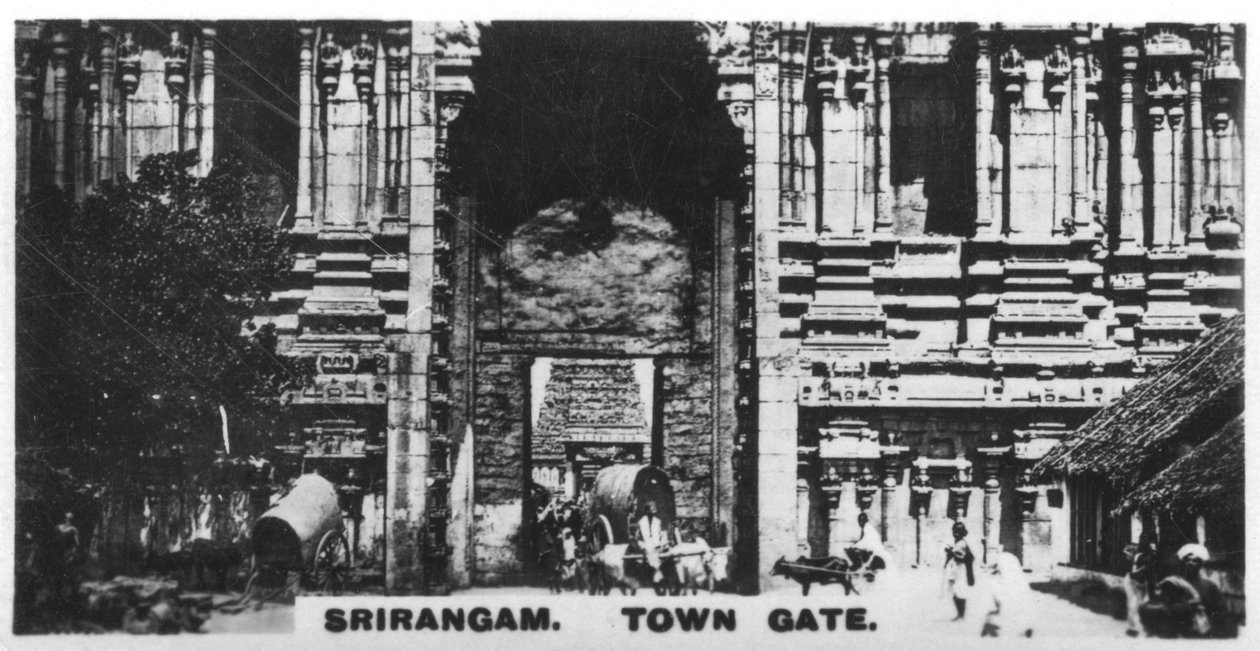 Stadspoort, Srirangam, India, ca. 1925 door Unbekannt