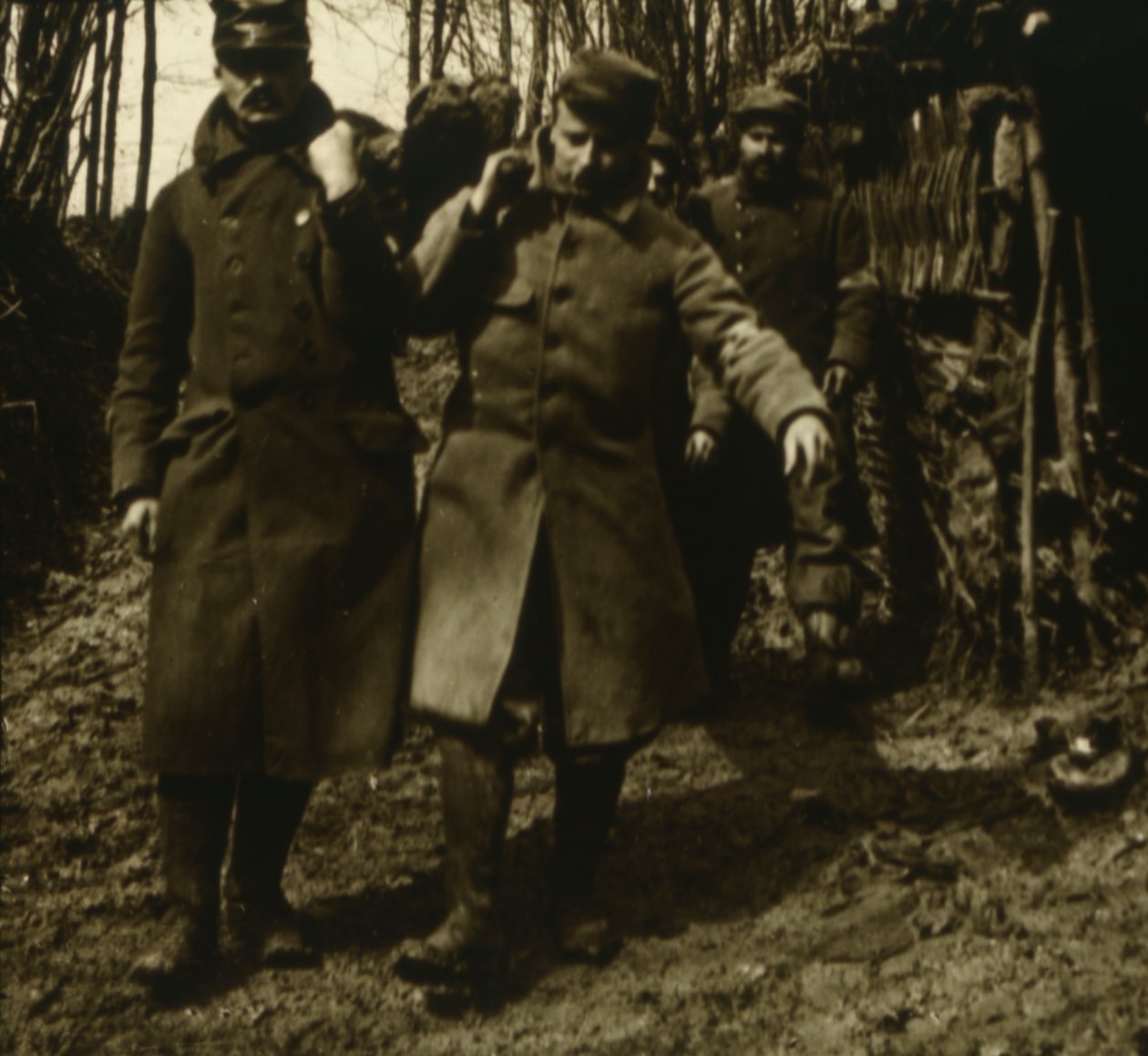Vervoer van gewonden, c1914-c1918 door Unbekannt