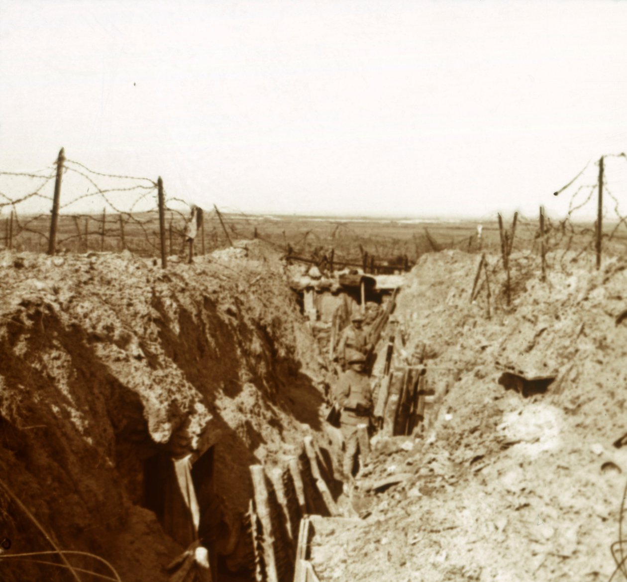 Loopgraven, ca. 1914-ca. 1918 door Unbekannt