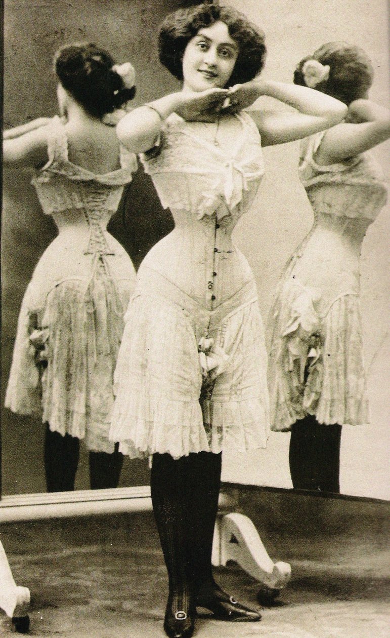 Victoriaans korset, Eind 1890s door Unbekannt