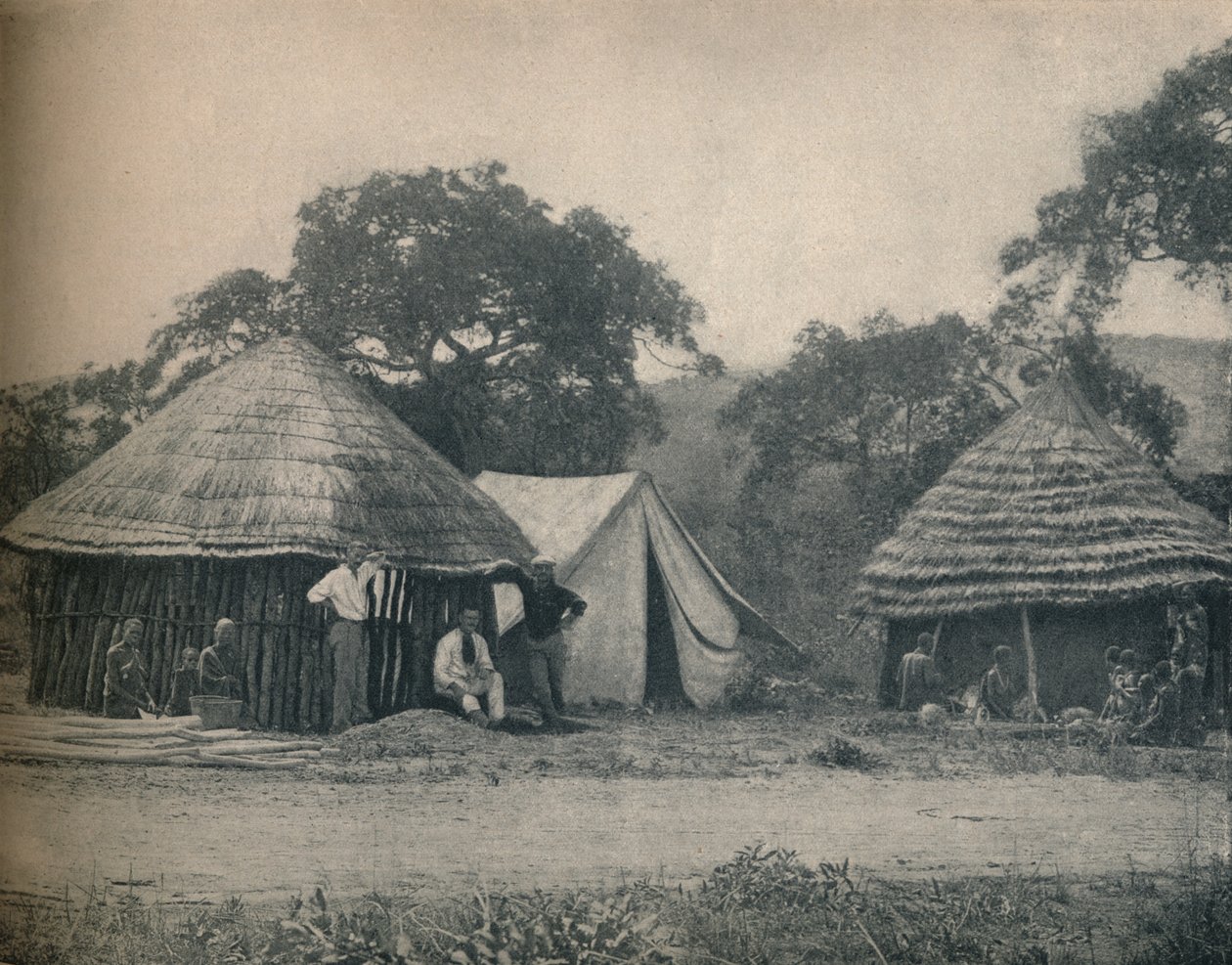 Winkel langs de weg in Swaziland, c1900 door Unbekannt