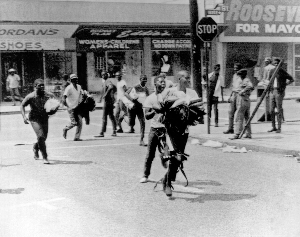 1965 Watts-rellen Plundering door Unbekannt Unbekannt