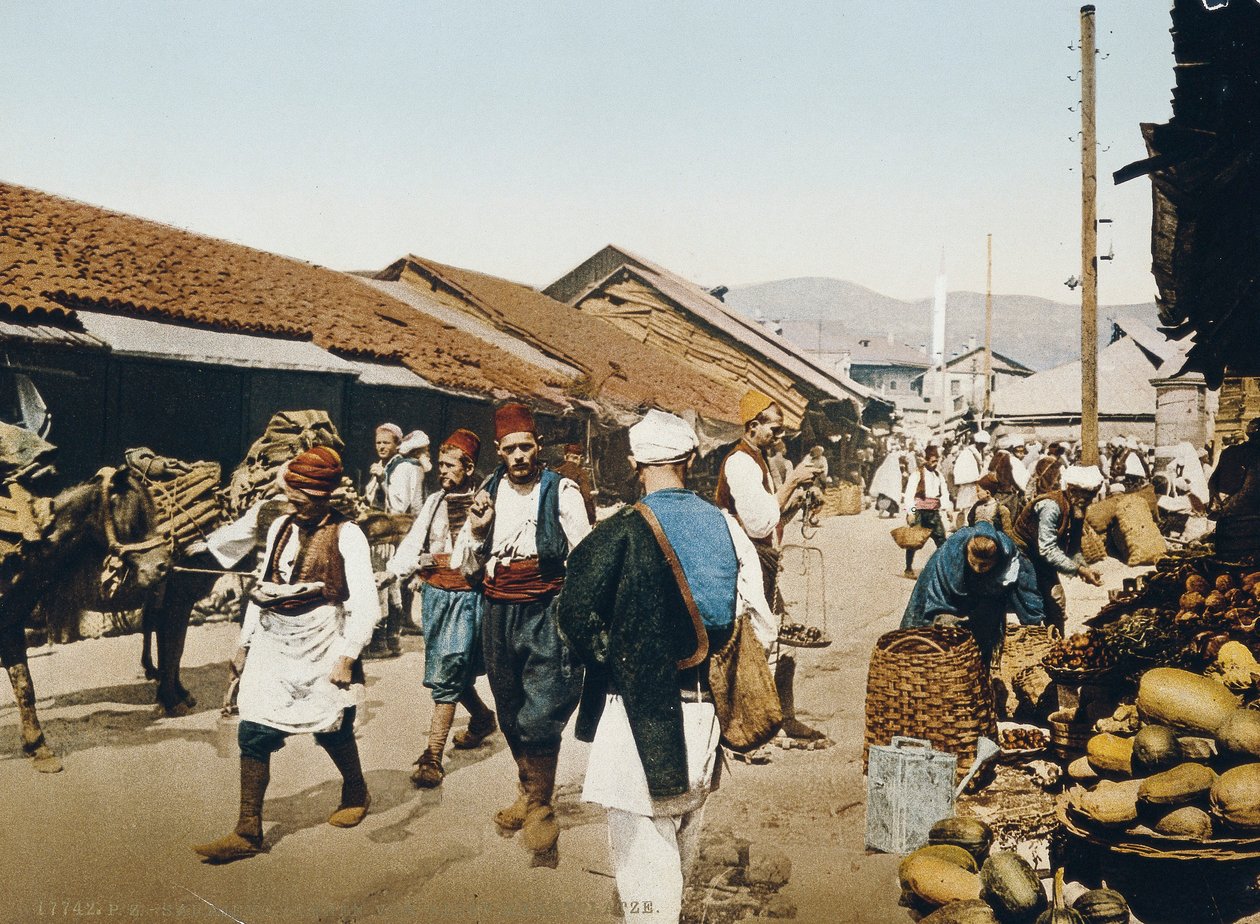 De oude markt, Sarajevo tijdens het Oostenrijks-Hongaarse rijk, ca. 1900-10 door Unbekannt Unbekannt