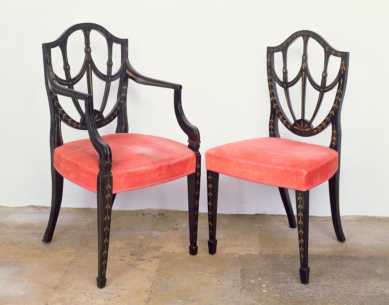 Hepplewhite eetkamerstoelen, George III door Unbekannt