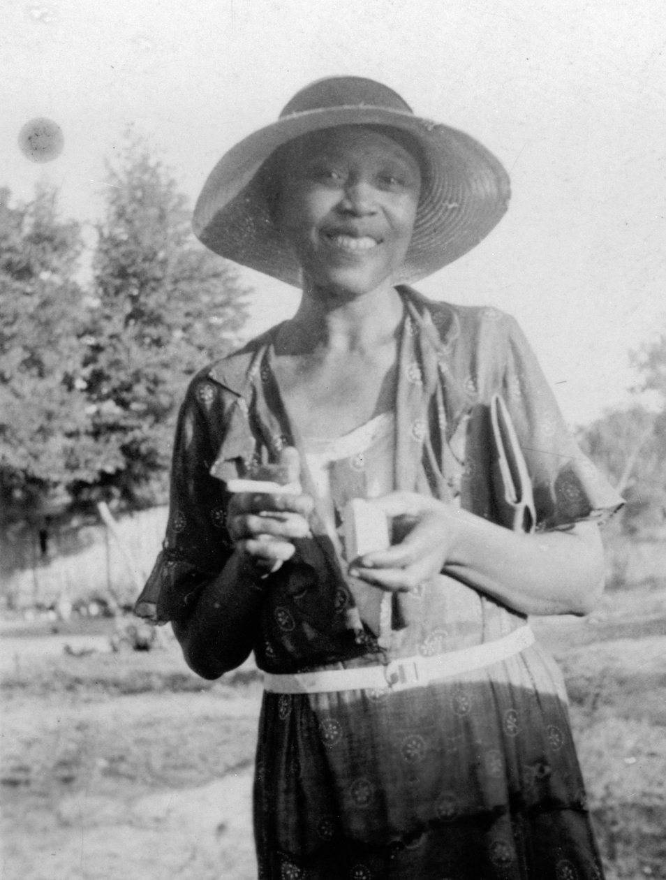 Lachende vrouw, ca. 1935 door Benjamin Baud