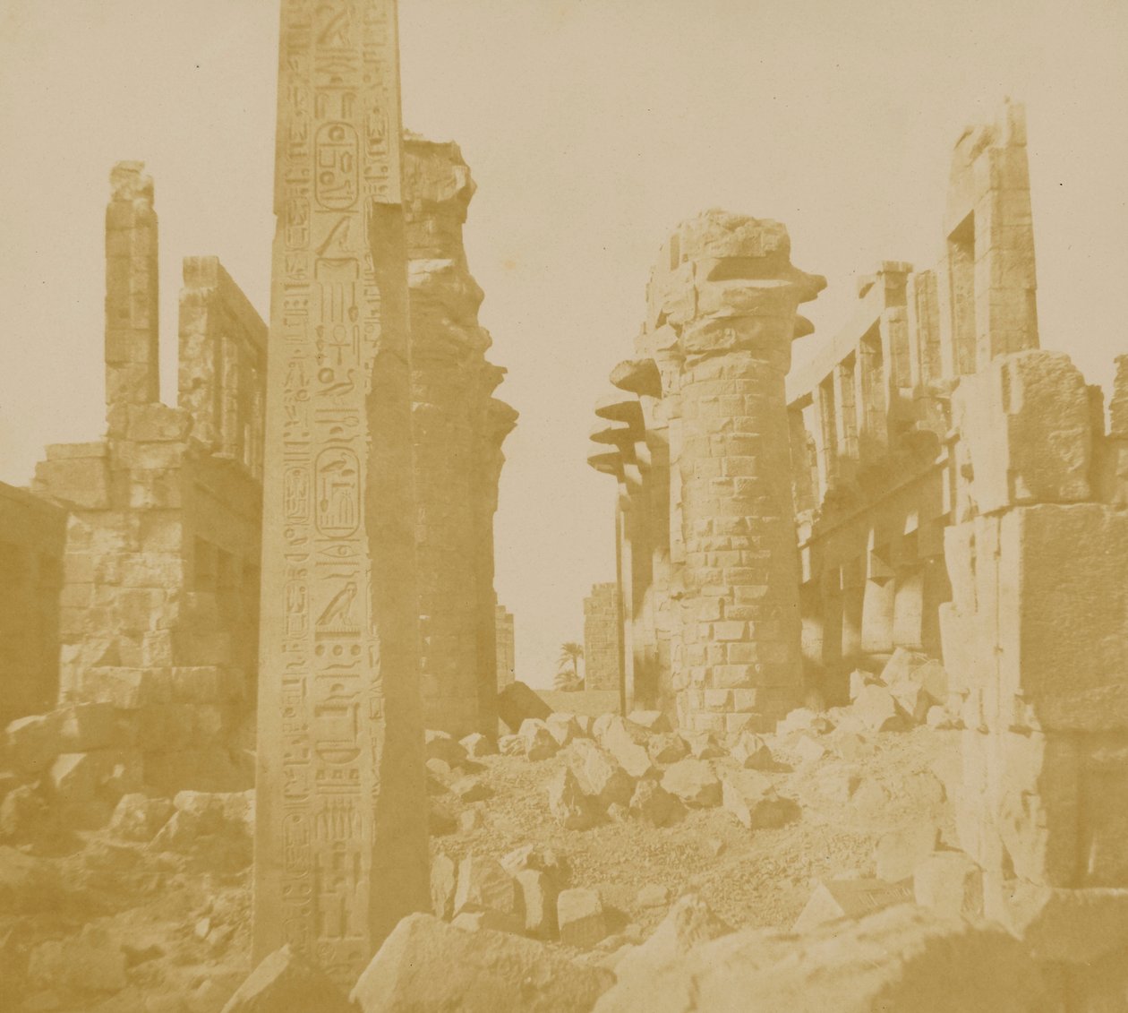 Karnak door Unidentified