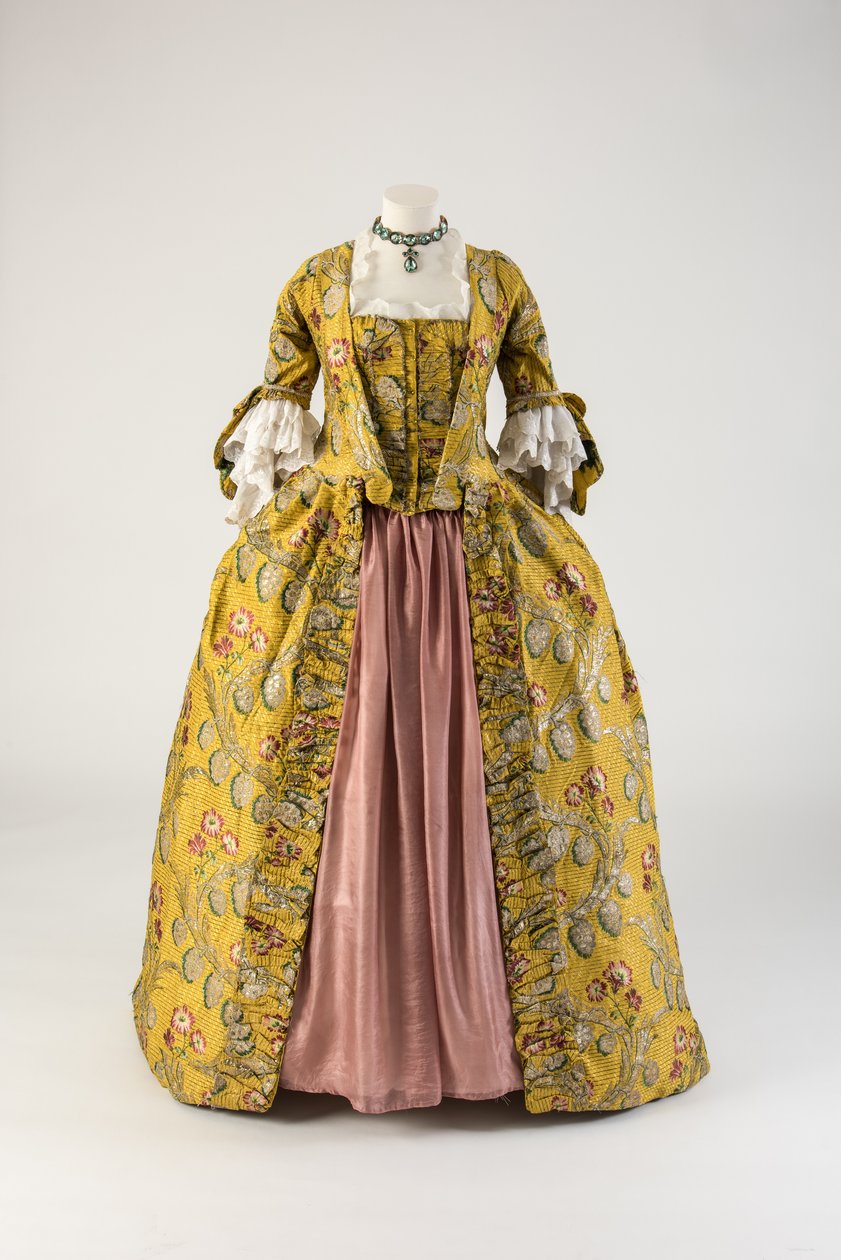Gele en gouden geweven zijden robe à la française, 1760s door Unbekannt Unbekannt