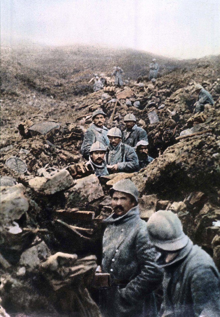 Franse soldaten in een loopgraaf door Unknown photographer