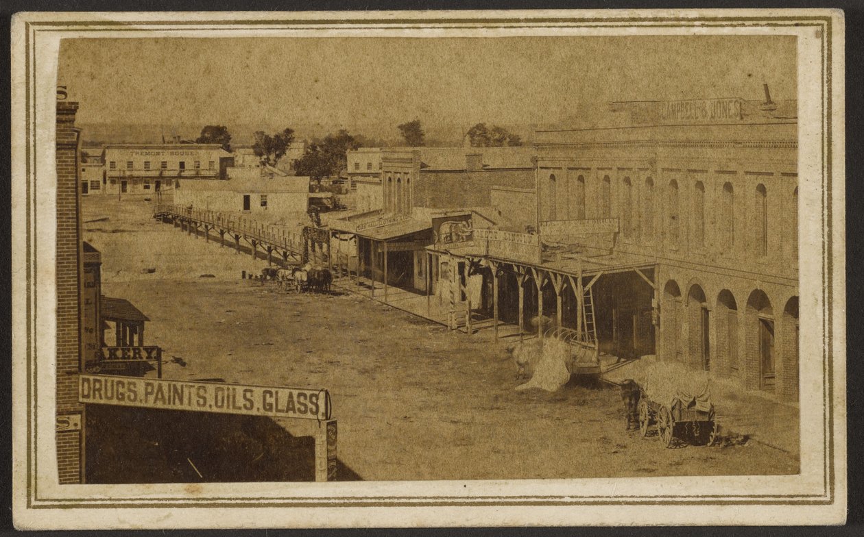 [Blake St S]. door W. G. Chamberlain