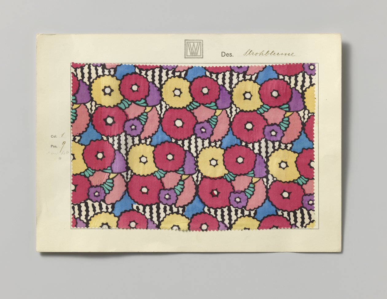 Staal met bedrukte zijde, dessin Strohblume door Wiener Werkstätte