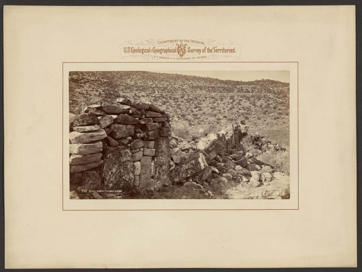 Ruïnes in Montezuma Cañon door William Henry Jackson