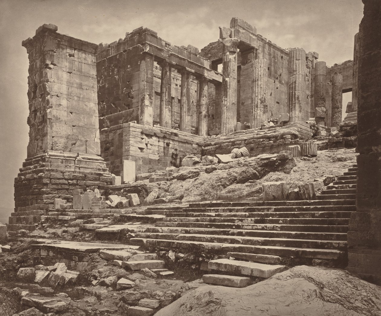 Propylaea uit het zuidwesten,1882 (foto) door William James Stillman