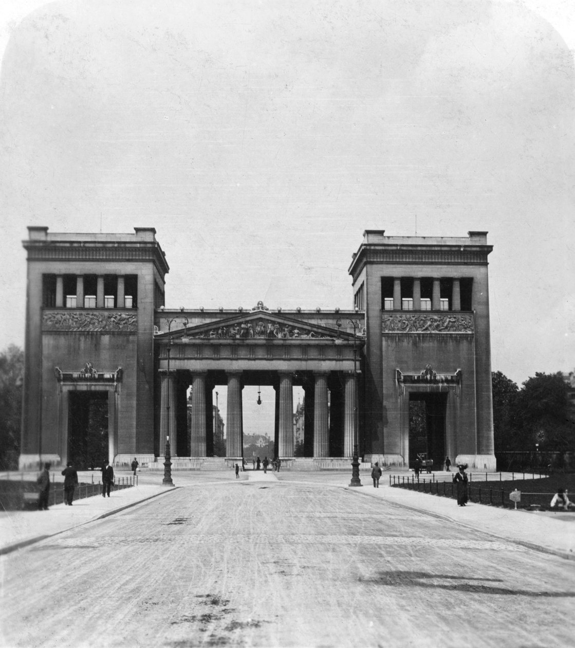 Propylaen, München, Duitsland, c1900 door Wurthle and Sons