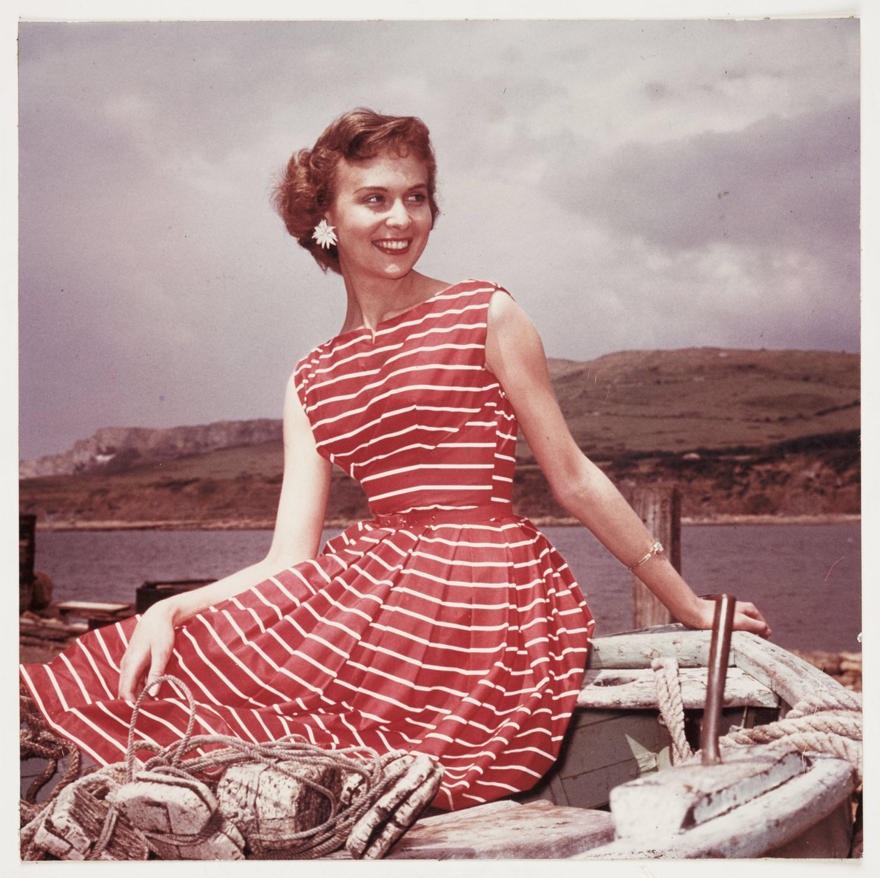Vrouw in een zomerjurk, ca. 1950s door Frederick (attr. to) Barnard