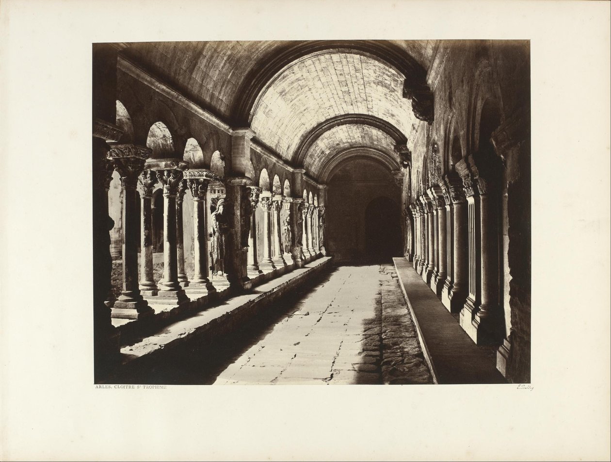 Het Klooster Saint Trophime, Arles door Edouard Denis Baldus