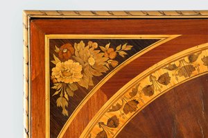 Tafelblad met bloemmotief (hout)