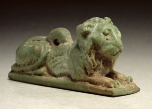 Liggende leeuw amulet (groene faience)