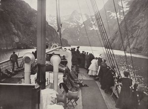 Toeristenstoomboot in Trold Fjord