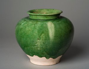 Groen geglazuurde pot