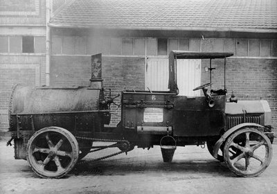 Teerwagen, ca. 1900 door French Photographer