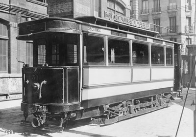 Tram in Parijs, ca. 1900 door French Photographer