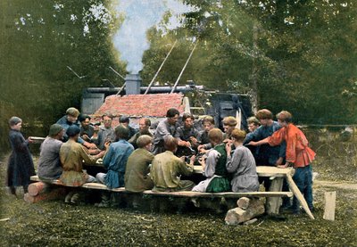 Werklieden kantine in een dorp, Rusland, c1890 door Gillot