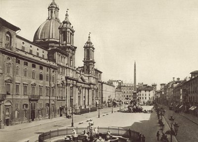 Piazza Navona door Italian Photographer