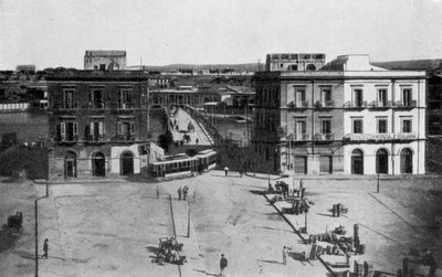 Taranto, Piazza Fontana, Ponte Napoli door Italian Photographer